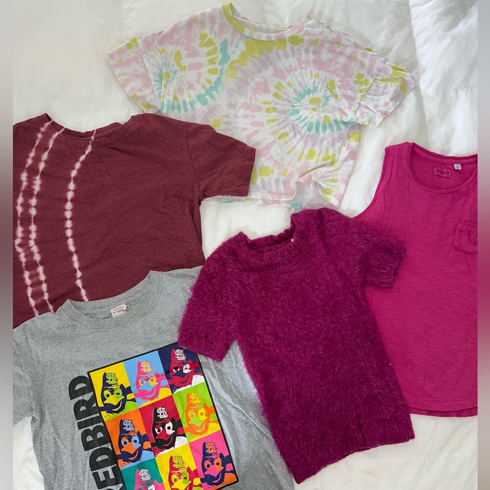 Bundle of girls shirts size 7/8